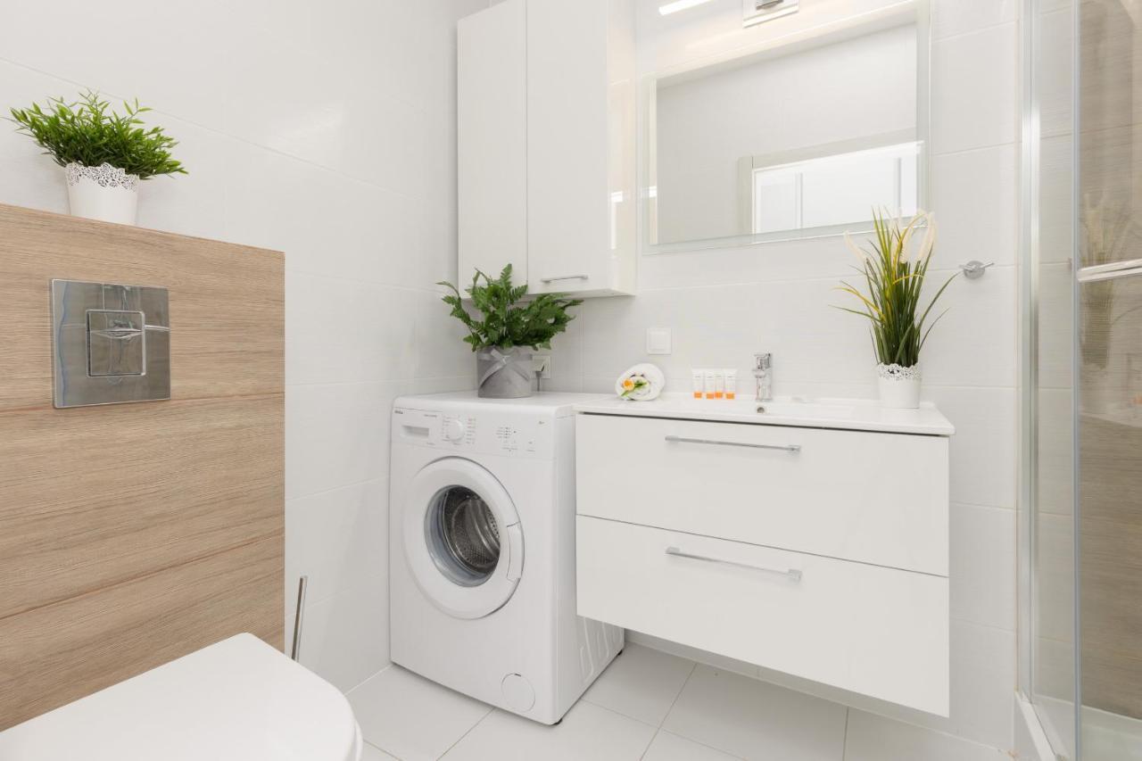 Warsaw Ulrychow Apartment With Parking By Renters Экстерьер фото